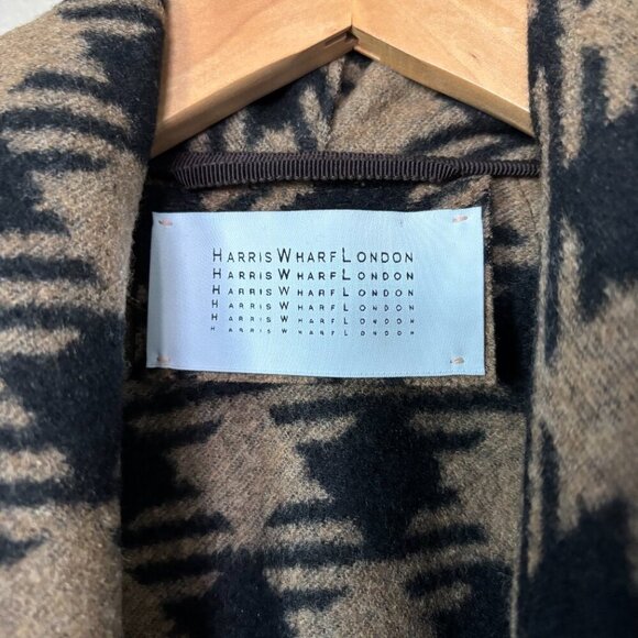 Harris Wharf London Houndstooth Plaid Blanket Coat with Belt - Picture 6 of 14